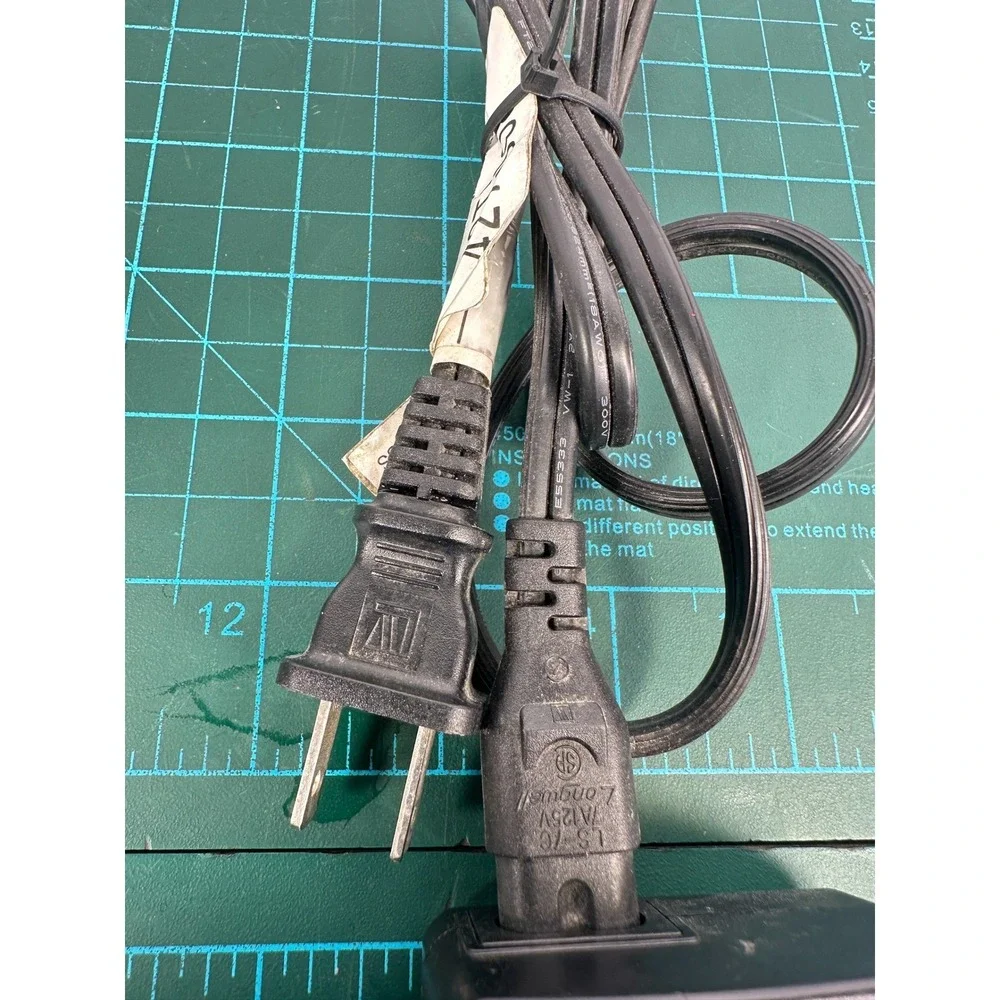 Nikon MH-18a Quick Charger for EN-EL3 EN-EL3a EN-EL3e Batteries with Power Cord